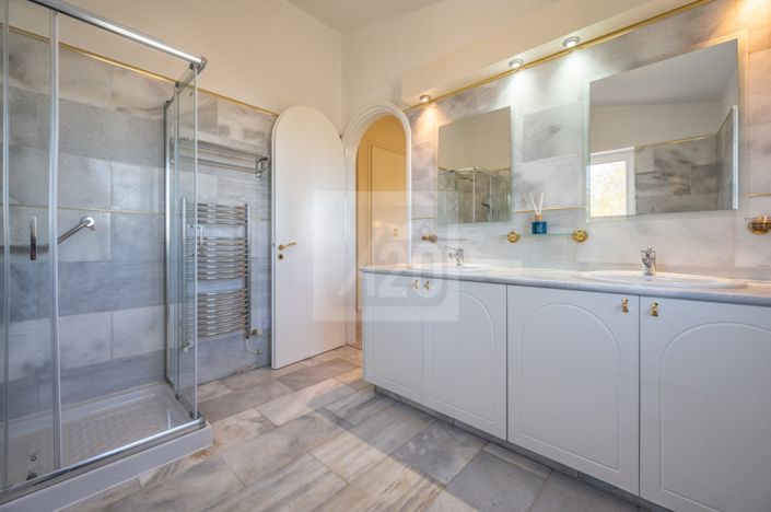 Image No.21-Villa de 4 chambres à vendre à Droushia