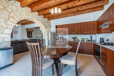 Detached Villa For Sale  in  Miliou