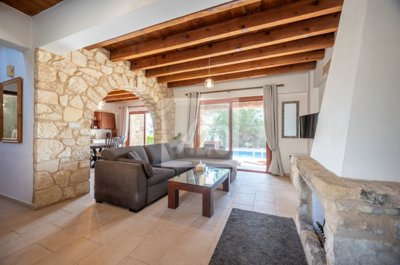 Detached Villa For Sale  in  Miliou