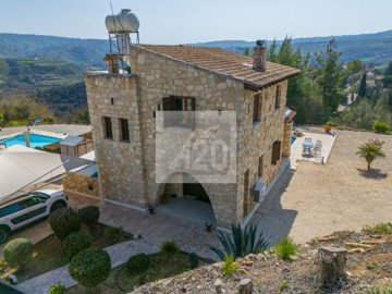 Detached Villa For Sale  in  Miliou