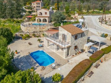 Detached Villa For Sale  in  Miliou