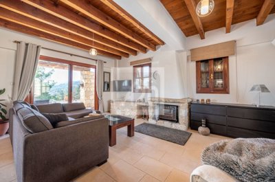 Detached Villa For Sale  in  Miliou