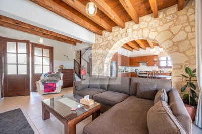 Detached Villa For Sale  in  Miliou