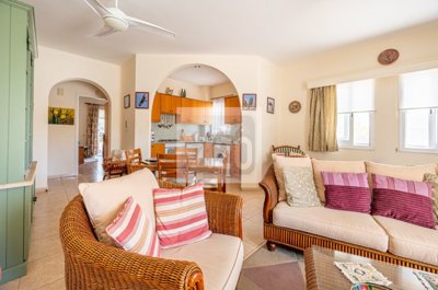 Ground Floor Apartment For Sale  in  Prodromi