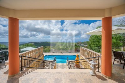 Detached Villa For Sale  in  Ineia