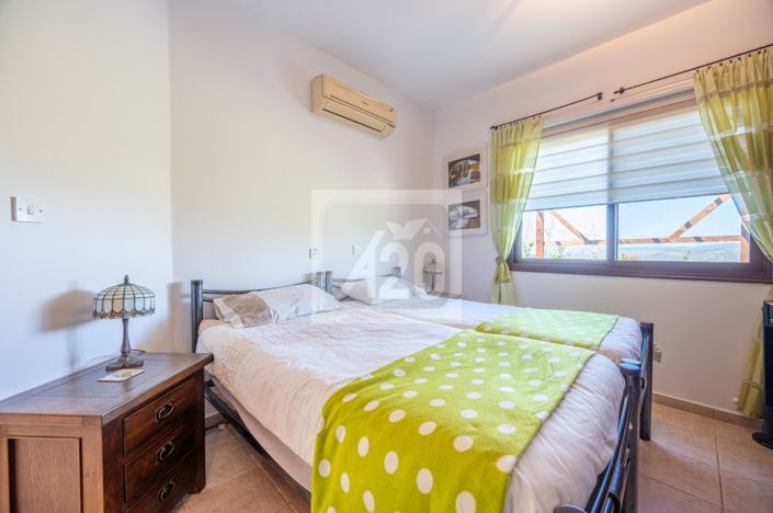 Image No.24-2 Bed Bungalow for sale