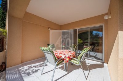 Apartment For Sale  in  Polis