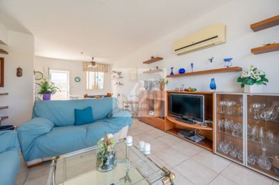 Apartment For Sale  in  Latchi