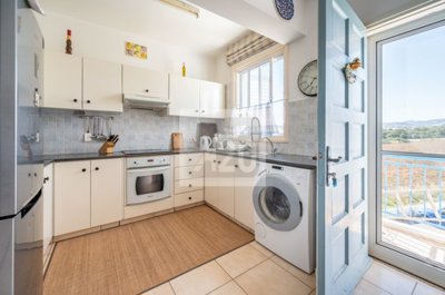 Apartment For Sale  in  Latchi