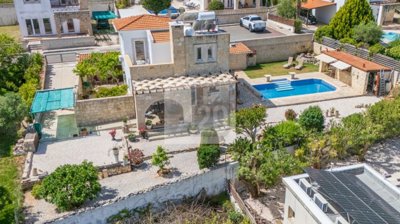 Detached Villa For Sale  in  Droushia