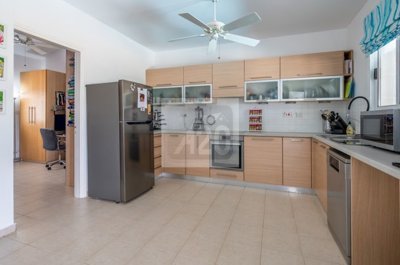 Bungalow For Sale  in  Polemi