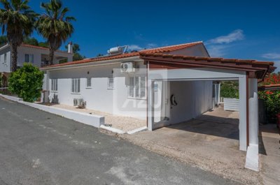 Bungalow For Sale  in  Polemi