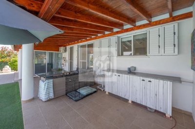 Bungalow For Sale  in  Polemi