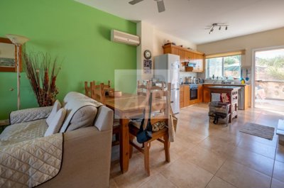 Town House For Sale  in  Peristerona