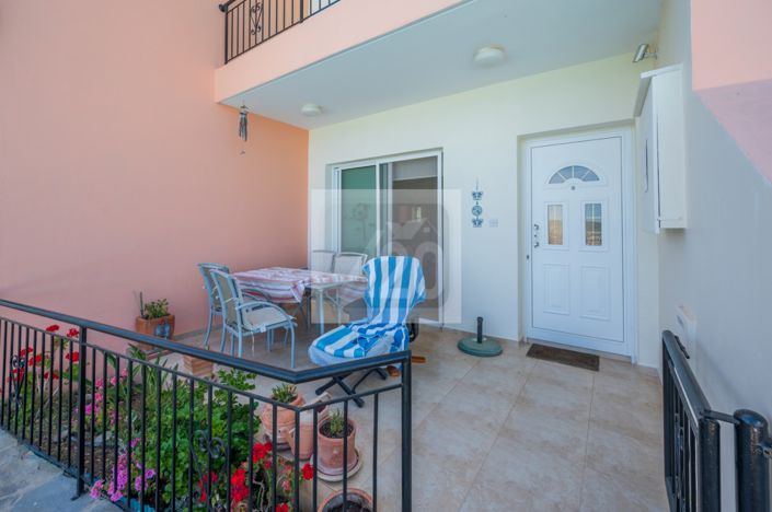 Image No.23-2 Bed Townhouse for sale