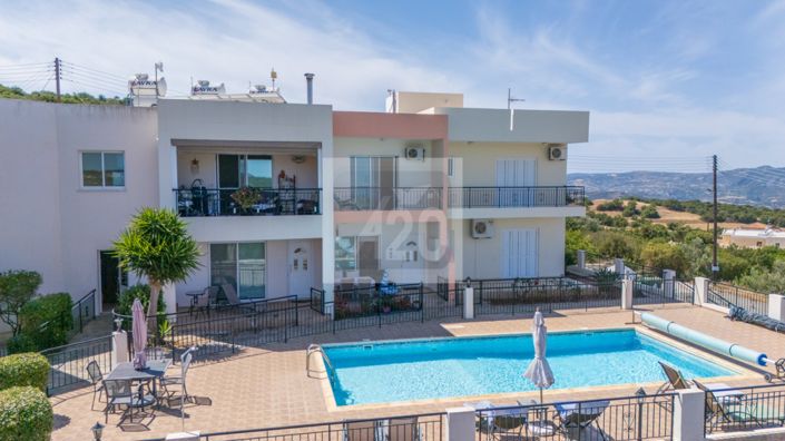 Image No.30-2 Bed Townhouse for sale