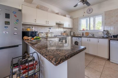 Detached Villa For Sale  in  Argaka