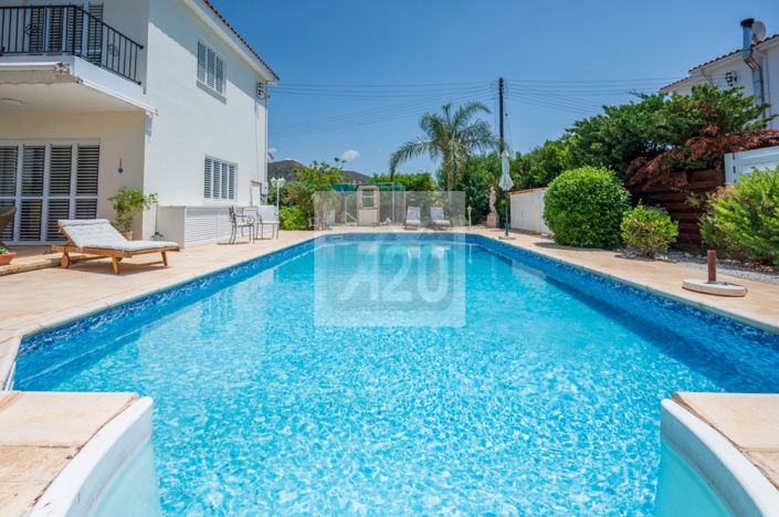 Image No.9-3 Bed Villa for sale