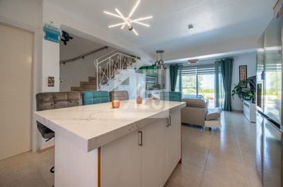Town House For Sale  in  Argaka