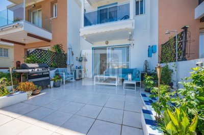 Town House For Sale  in  Argaka