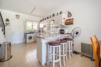 Town House For Sale  in  Argaka
