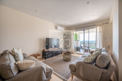 Apartment For Sale  in  Neo Chorio