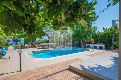 Detached Villa For Sale  in  Latchi