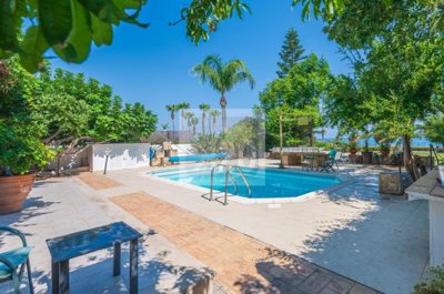 Detached Villa For Sale  in  Latchi