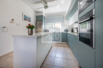 Detached Villa For Sale  in  Argaka