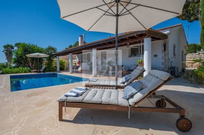 Bungalow For Sale  in  Polemi