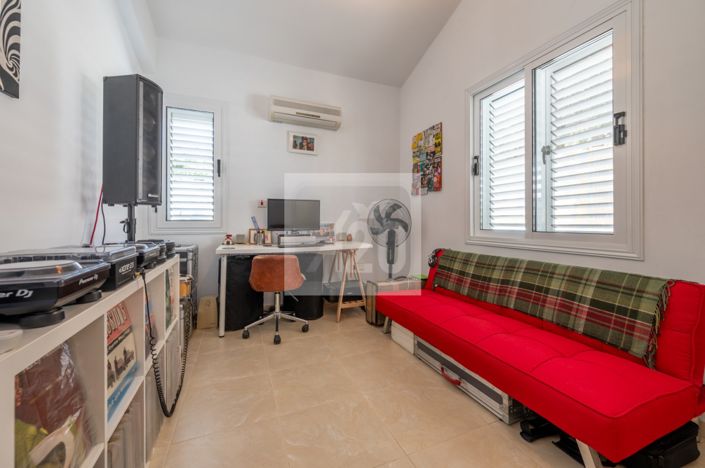 Image No.9-3 Bed Bungalow for sale