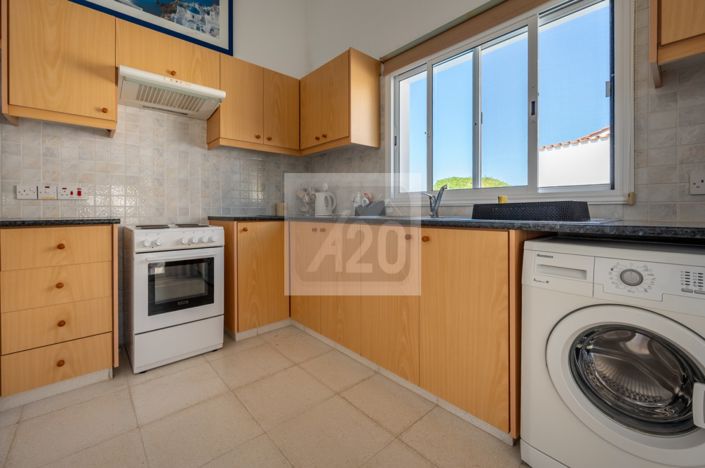 Image No.18-2 Bed Bungalow for sale