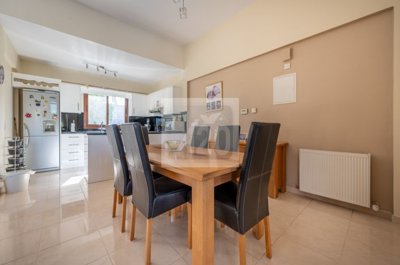 Detached Villa For Sale  in  Akourdalia