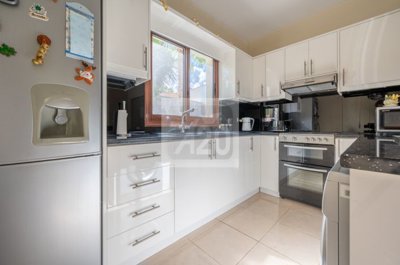 Detached Villa For Sale  in  Akourdalia