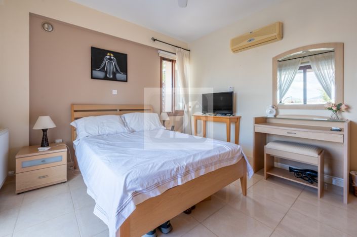 Image No.17-3 Bed Bungalow for sale