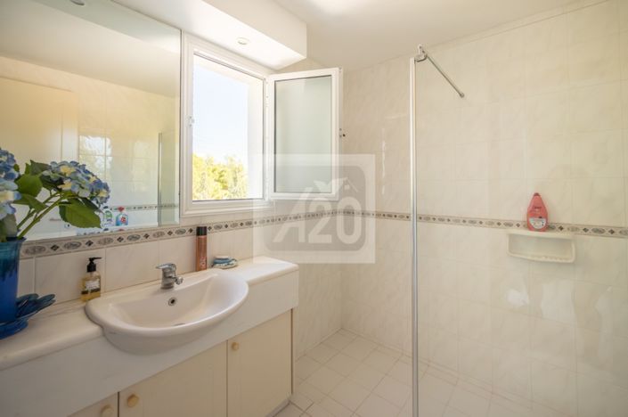 Image No.23-3 Bed Villa for sale