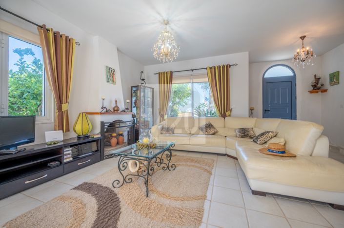 Image No.9-3 Bed Property for sale