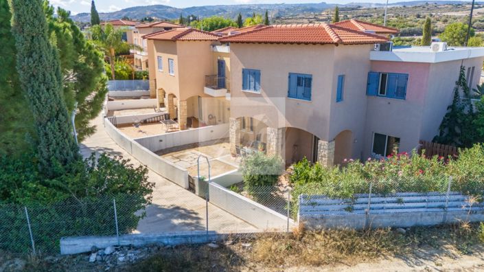 Image No.23-3 Bed Townhouse for sale