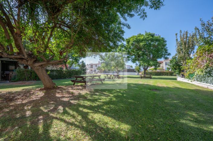 Image No.20-1 Bed Townhouse for sale