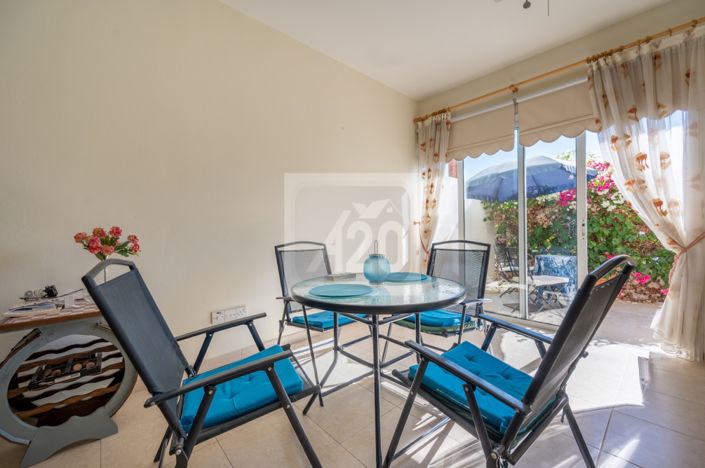 Image No.11-2 Bed Townhouse for sale