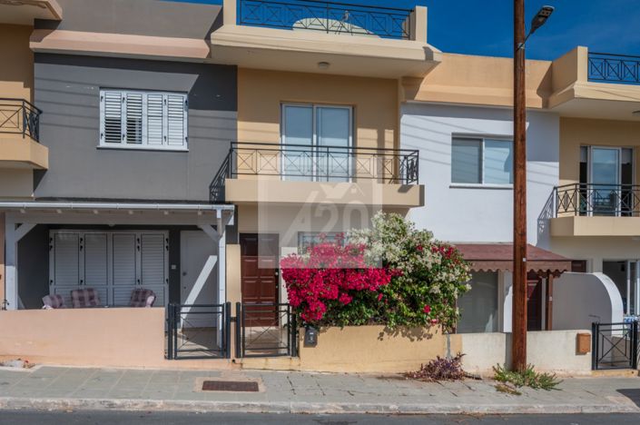 Image No.3-2 Bed Townhouse for sale