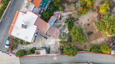 Semi Detached Villa For Sale  in  Arodes