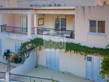 Apartment For Sale  in  Argaka