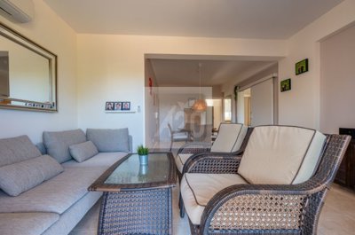 Apartment For Sale  in  Argaka