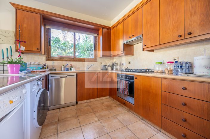 Image No.18-3 Bed Villa for sale