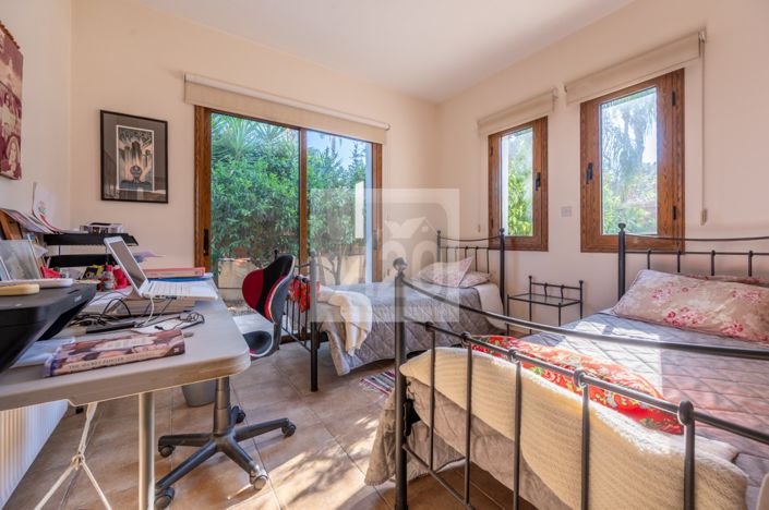 Image No.28-3 Bed Villa for sale