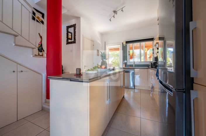 Image No.11-2 Bed Villa for sale