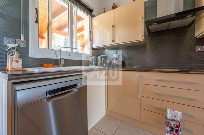 Image No.13-2 Bed Villa for sale