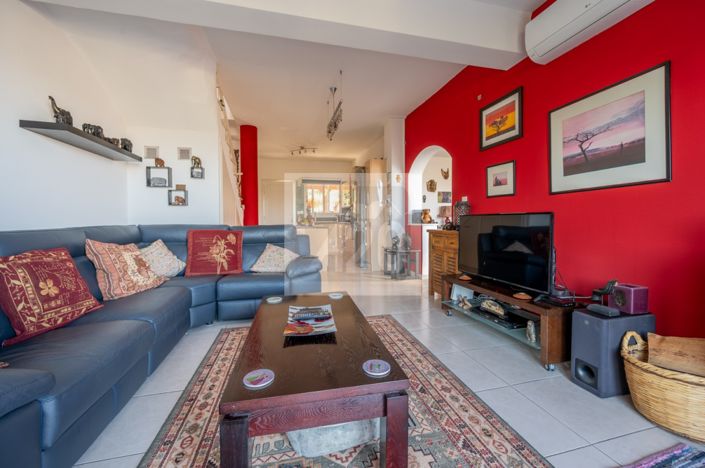 Image No.15-2 Bed Villa for sale