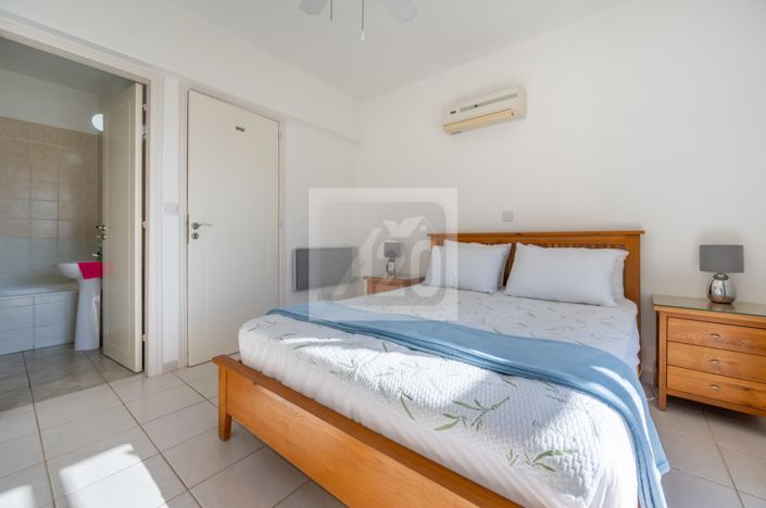 Image No.19-2 Bed Townhouse for sale